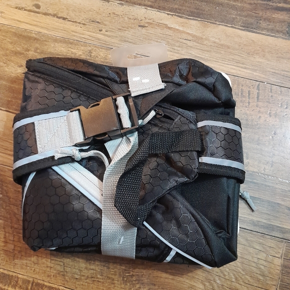 Franklin Sports MLB Slingbak Compact Baseball Bag Youth and T-Ball Black/Grey - Picture 2 of 4